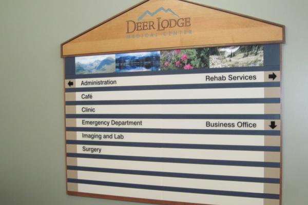Modular, changeable wayfinding sign, Directional Sign, flexibility, highly customizable.
